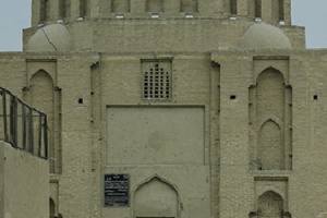Davazdah-imam-mausoleum4