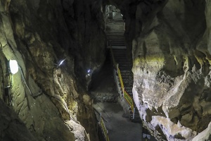 Saholan-cave-3