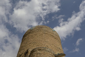 Tomb-of-esther-and-morkhai5