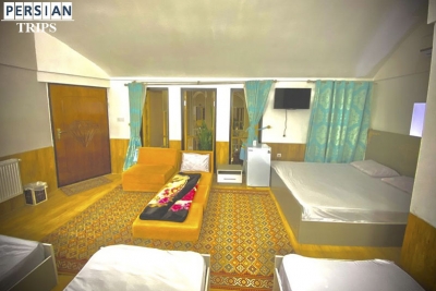 five-bed room