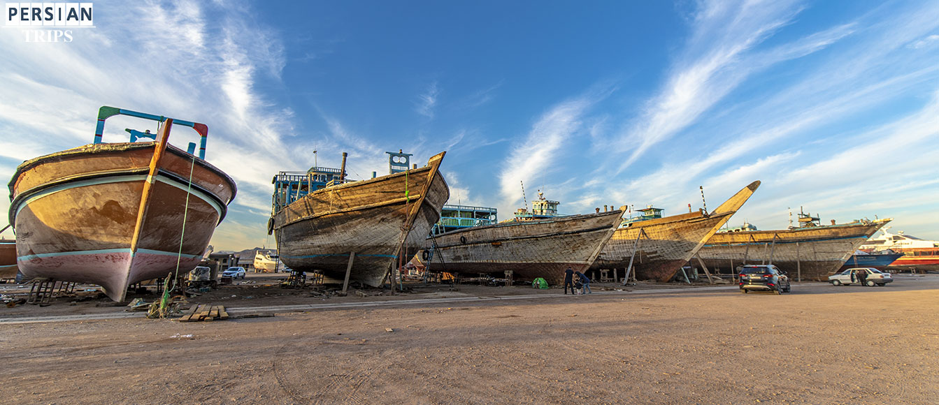 media/plg_solidres_experience/images/23da6eee3d452c3c3ea8e61068369229/hormozgan/footprints-of-wave/slide/Ship-building2.jpg