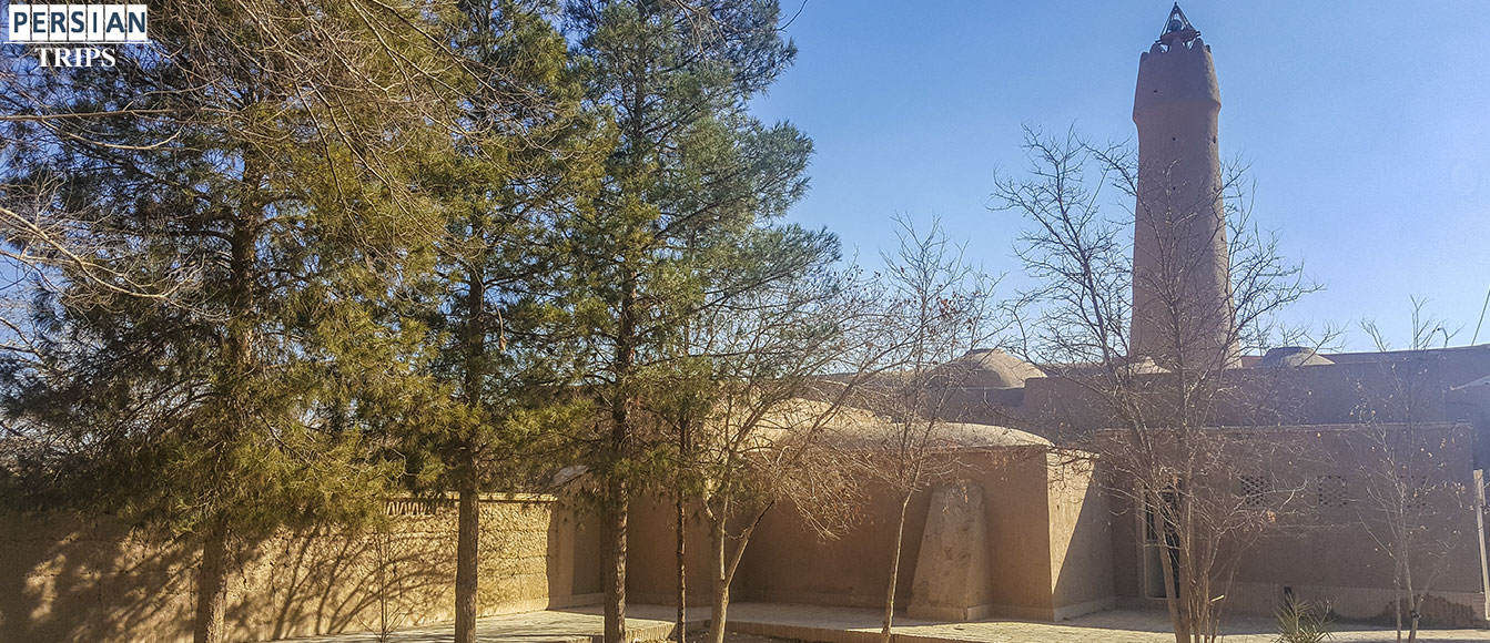 media/plg_solidres_experience/images/23da6eee3d452c3c3ea8e61068369229/yazd/Atreasureintheheartofthedesert/slide/Fahraj-jome-mosque33.jpg
